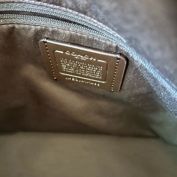 Coach Large NWT Tote Yellow Lazer Embossed Signature Leather - Picture 4 of 12